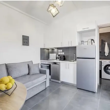 Вилла μyrsini *