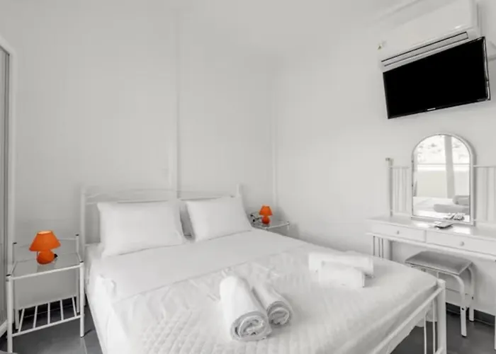 Villa μyrsini Katomerion